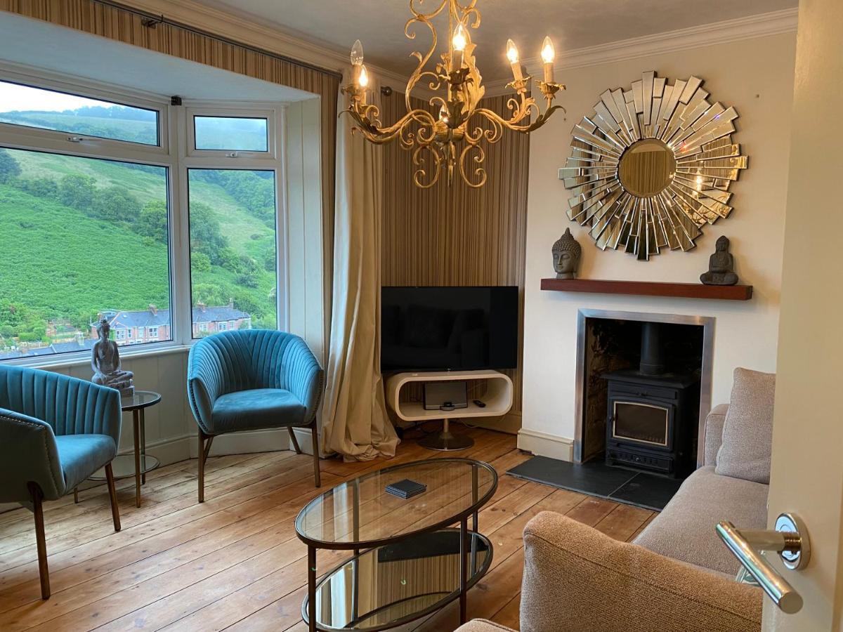 Beautiful 5 Bedroom, Amazing Water & Valley Views Дартмут Екстериор снимка